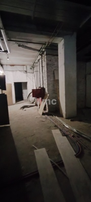 Сдам торговое помещение 302 м2, Орджоникидзе ул, 1, Москва г
