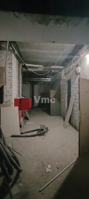 Сдам торговое помещение 302 м2, Орджоникидзе ул, 1, Москва г