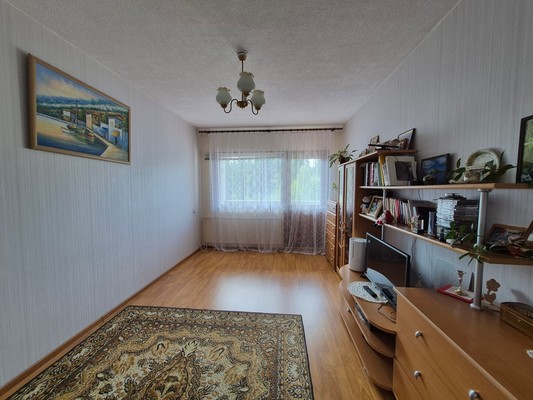 Продам двухкомнатную (2-комн.) квартиру, Горняков пр-кт, 15, Костомукша г