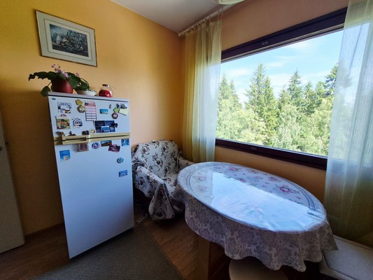 Продам двухкомнатную (2-комн.) квартиру, Горняков пр-кт, 15, Костомукша г