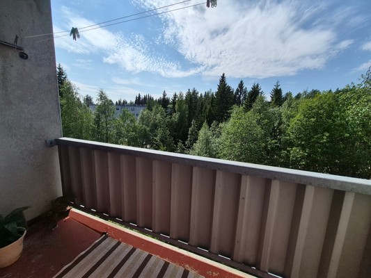 Продам двухкомнатную (2-комн.) квартиру, Горняков пр-кт, 15, Костомукша г