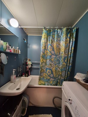 Продам двухкомнатную (2-комн.) квартиру, Горняков пр-кт, 15, Костомукша г