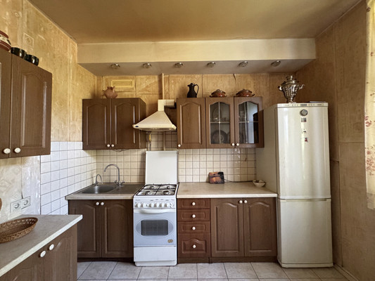 Продам трехкомнатную (3-комн.) квартиру, Озерковская наб, 48-50, Москва г