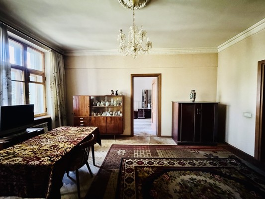 Продам трехкомнатную (3-комн.) квартиру, Озерковская наб, 48-50, Москва г