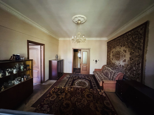 Продам трехкомнатную (3-комн.) квартиру, Озерковская наб, 48-50, Москва г