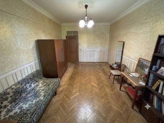 Продам трехкомнатную (3-комн.) квартиру, Озерковская наб, 48-50, Москва г