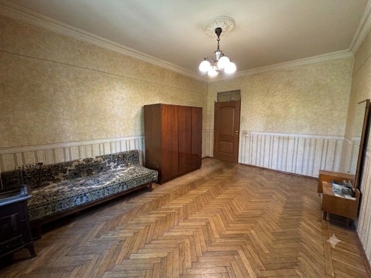 Продам трехкомнатную (3-комн.) квартиру, Озерковская наб, 48-50, Москва г