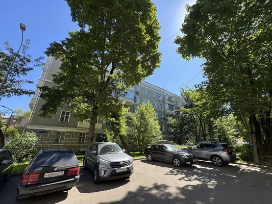 Продам трехкомнатную (3-комн.) квартиру, Озерковская наб, 48-50, Москва г