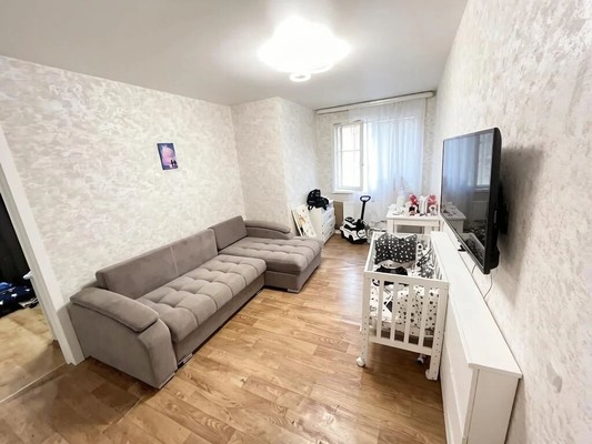 Продам двухкомнатную (2-комн.) квартиру, Квартал 6 ул, 29, Куюки д