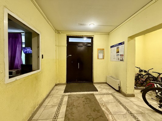 Продам однокомнатную (1-комн.) квартиру, Наримановская ул, 8, Москва г