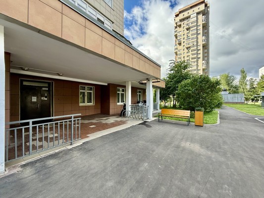 Продам однокомнатную (1-комн.) квартиру, Наримановская ул, 8, Москва г