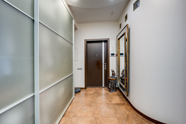 Продам трехкомнатную (3-комн.) квартиру, Ландышевая ул, 14к3, Москва г