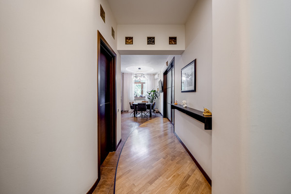 Продам трехкомнатную (3-комн.) квартиру, Ландышевая ул, 14к3, Москва г
