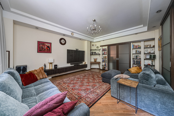 Продам трехкомнатную (3-комн.) квартиру, Ландышевая ул, 14к3, Москва г