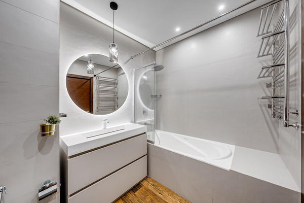 Продам трехкомнатную (3-комн.) квартиру, Ландышевая ул, 14к3, Москва г