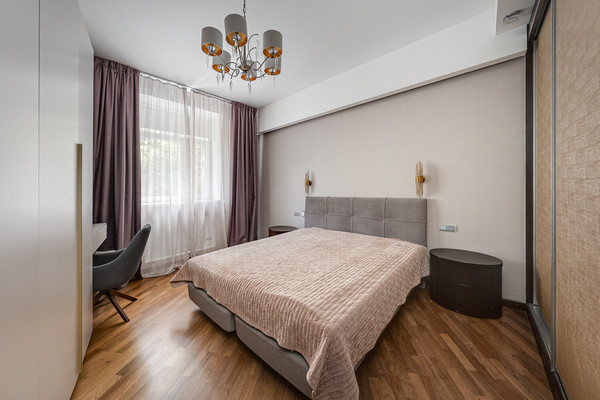 Продам трехкомнатную (3-комн.) квартиру, Ландышевая ул, 14к3, Москва г