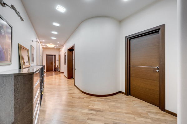 Продам трехкомнатную (3-комн.) квартиру, Ландышевая ул, 14к3, Москва г
