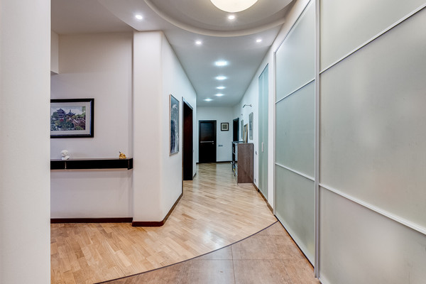Продам трехкомнатную (3-комн.) квартиру, Ландышевая ул, 14к3, Москва г