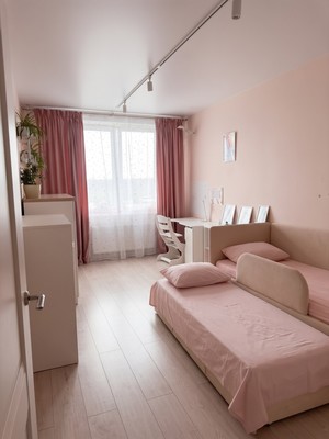 Продам трехкомнатную (3-комн.) квартиру, Пролетарская ул, 20Б, Апрелевка г