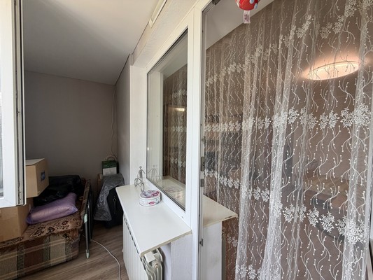Продам однокомнатную (1-комн.) квартиру, Чапаева ул, 57, Чистенькое с