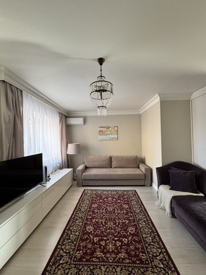 Продам двухкомнатную (2-комн.) квартиру, Тихомирнова ул, 7, Казань г