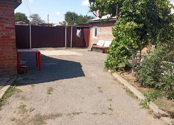 Продам дом, Ленина ул, 209, Зимовники п, 0 км от города