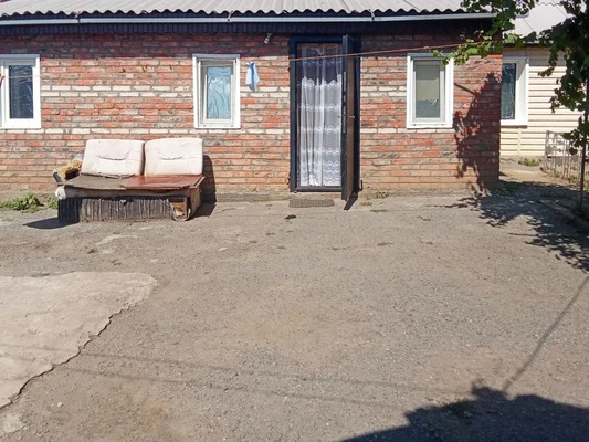 Продам дом, Ленина ул, 209, Зимовники п, 0 км от города