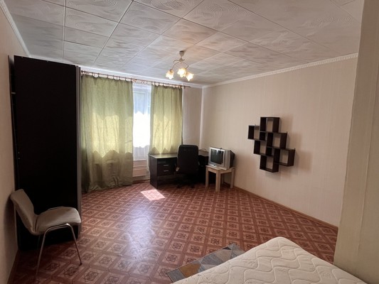 Продам однокомнатную (1-комн.) квартиру, Говорова ул, 38, Каринское с