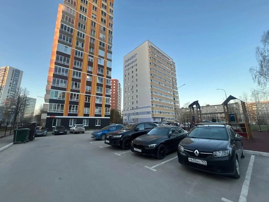 Продам двухкомнатную (2-комн.) квартиру, Нижне-Курьинская ул, 38, Пермь г