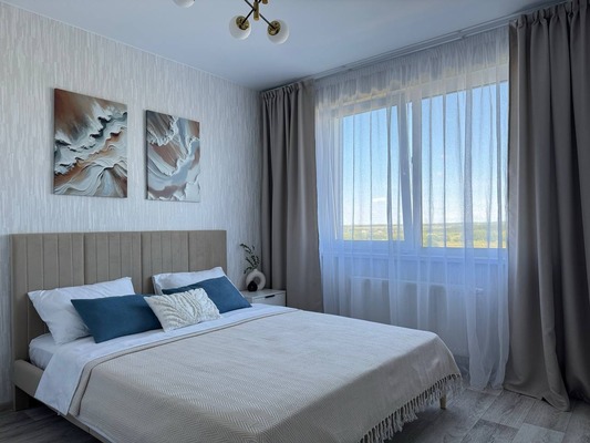 Продам двухкомнатную (2-комн.) квартиру, Серебристая ул, 7, Пермь г