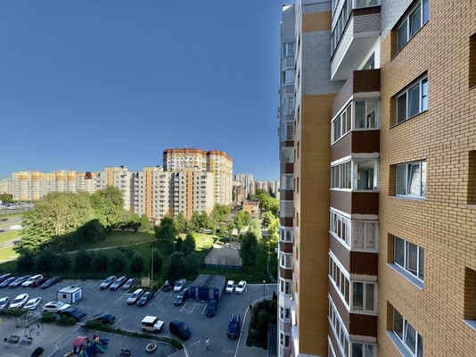 Продам однокомнатную (1-комн.) квартиру, Горбатова ул, 10, Брянск г