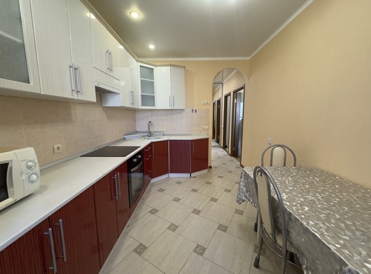 Продам однокомнатную (1-комн.) квартиру, Горбатова ул, 10, Брянск г