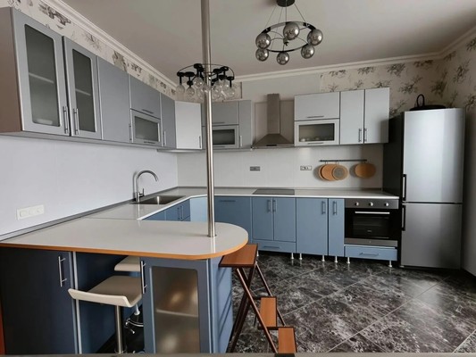 Продам двухкомнатную (2-комн.) квартиру, Горького (Центральный р-н) ул, 87/1, Сочи г