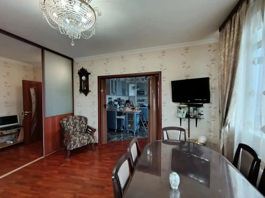 Продам двухкомнатную (2-комн.) квартиру, Горького (Центральный р-н) ул, 87/1, Сочи г