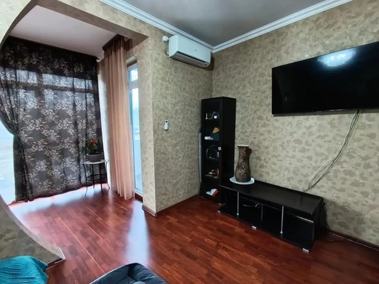 Продам двухкомнатную (2-комн.) квартиру, Горького (Центральный р-н) ул, 87/1, Сочи г