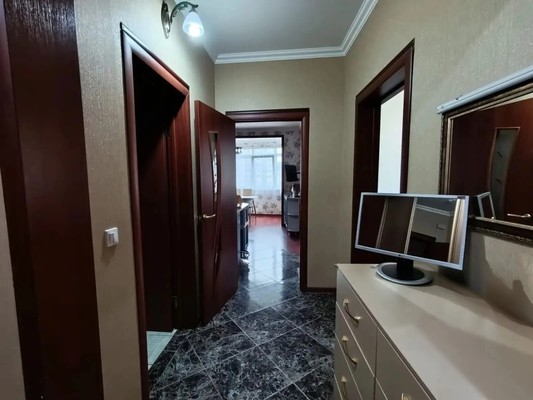 Продам двухкомнатную (2-комн.) квартиру, Горького (Центральный р-н) ул, 87/1, Сочи г