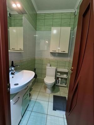 Продам двухкомнатную (2-комн.) квартиру, Горького (Центральный р-н) ул, 87/1, Сочи г