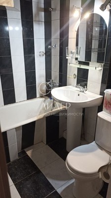 Продам двухкомнатную (2-комн.) квартиру, Гагарина (Центральный р-н) ул, 32, Сочи г