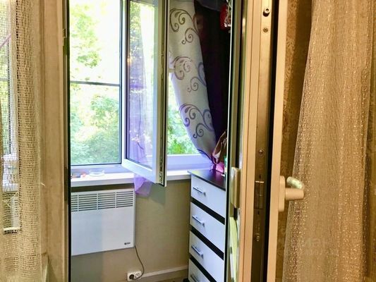 Продам однокомнатную (1-комн.) квартиру, Макаренко (Центральный р-н) ул, 8б/8, Сочи г