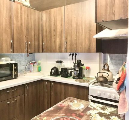 Продам однокомнатную (1-комн.) квартиру, Макаренко (Центральный р-н) ул, 8б/8, Сочи г