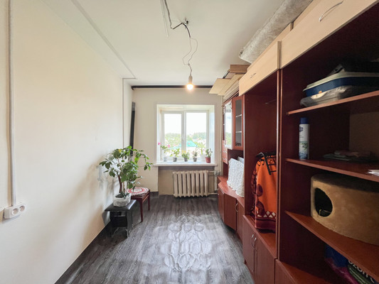 Продам комнату в 5-комн. квартире, Победы ул, 39, Пермь г