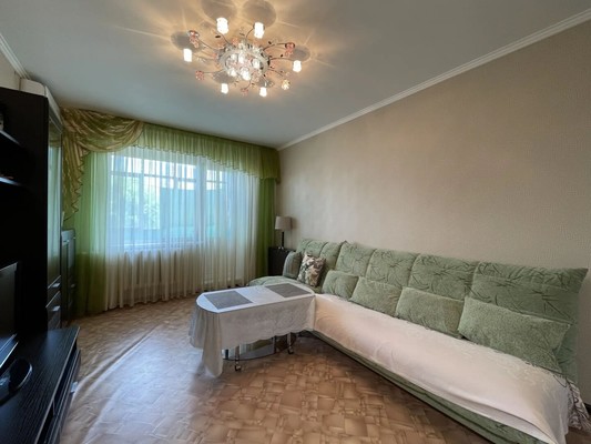 Продам трехкомнатную (3-комн.) квартиру, Мира пр-кт, 22, Волгодонск г
