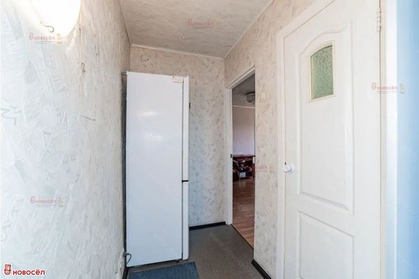 Продам двухкомнатную (2-комн.) квартиру, Комсомольская пл, 14, Екатеринбург г