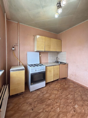 Продам двухкомнатную (2-комн.) квартиру, Индустриальная ул, 9, Волгодонск г