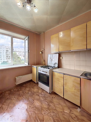 Продам двухкомнатную (2-комн.) квартиру, Индустриальная ул, 9, Волгодонск г