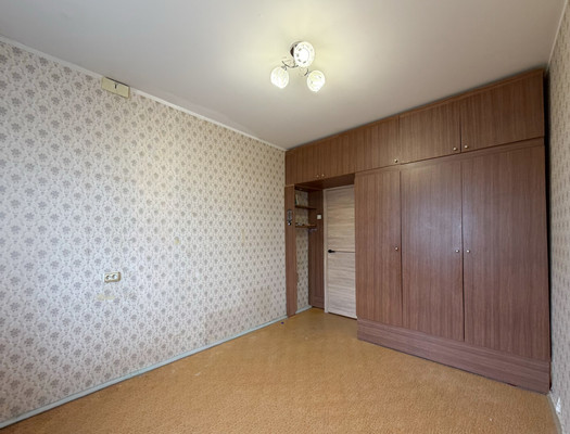 Продам двухкомнатную (2-комн.) квартиру, Индустриальная ул, 9, Волгодонск г