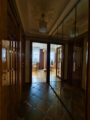 Продам многокомнатную квартиру, Детскосельский б-р, 5аАкА, Пушкин г