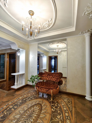 Продам многокомнатную квартиру, Детскосельский б-р, 5аАкА, Пушкин г