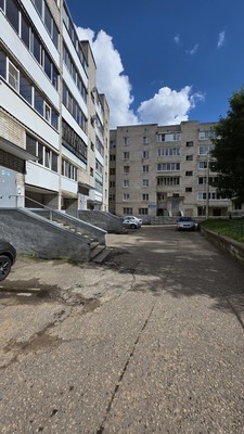 Продам двухкомнатную (2-комн.) квартиру, Хлебозаводской пер, 13, Смоленск г