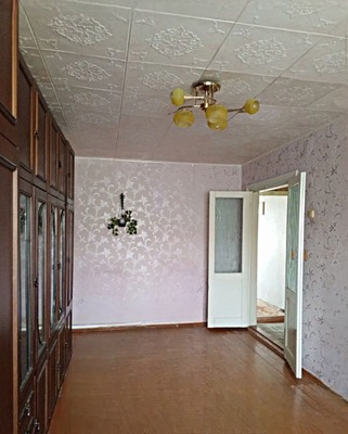 Продам двухкомнатную (2-комн.) квартиру, Крымская ул, 6, Ишим г